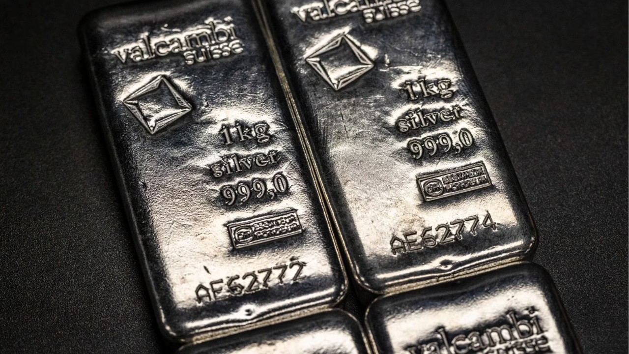 Silver Price Today Jumps ₹5,000 Per Kg — Wedding Season Buyers Stunned by Fresh Surge